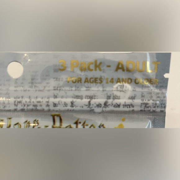 4 brand new packs & sealed Harry Potter Bioworld masks 12 total - Picture 5 of 5